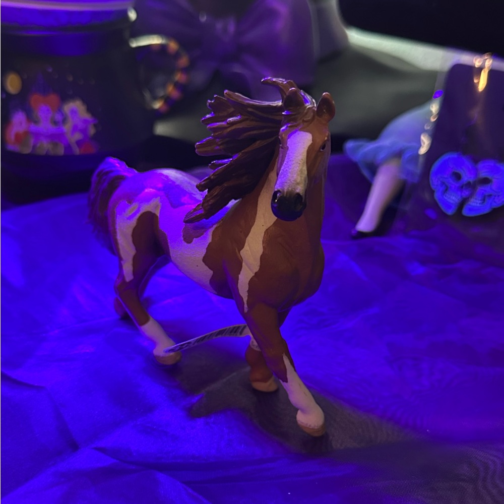 Schleich pinto stallion figure